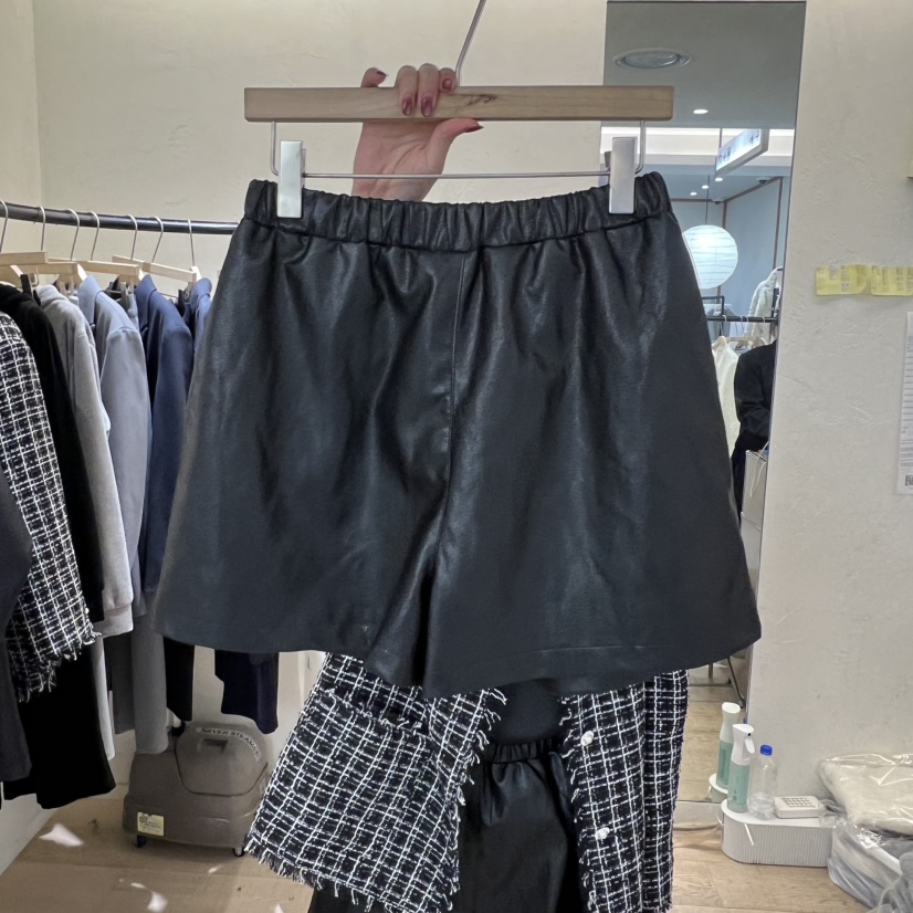 W AND J㊣東大門實拍女士新款26春夏時尚人氣推薦短褲羊皮W AND J短褲圖色1