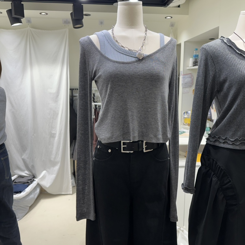 OWNS韓國代購㊣女士新款時尚休閑推薦熱賣職業長袖T恤不含內搭OWNS HAUS長袖T恤圖色2