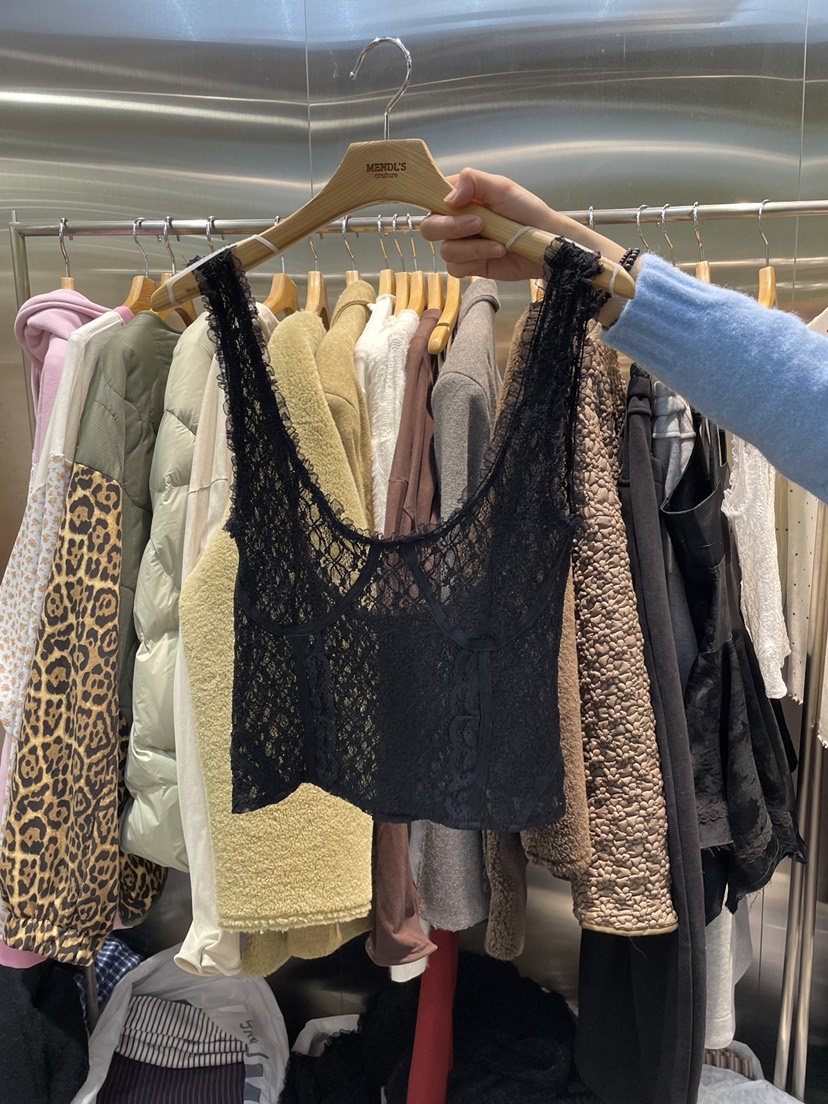 MENDL S東大門直郵㊣女裝新品職業熱賣推薦吊帶背心春款蕾絲MENDL S吊帶/背心圖色2