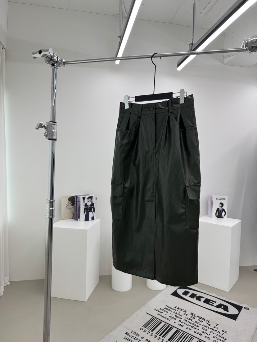 RED-A東大門直郵㊣女裝新款職業熱賣26春夏推薦時尚長裙皮革RED-A長裙圖色1