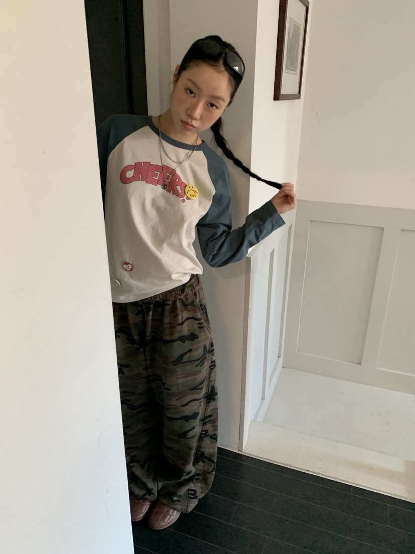 SUNDER MARKET韓國代購㊣女裝新款休閑推薦時尚熱賣長袖T恤SUNDER MARKET長袖T恤