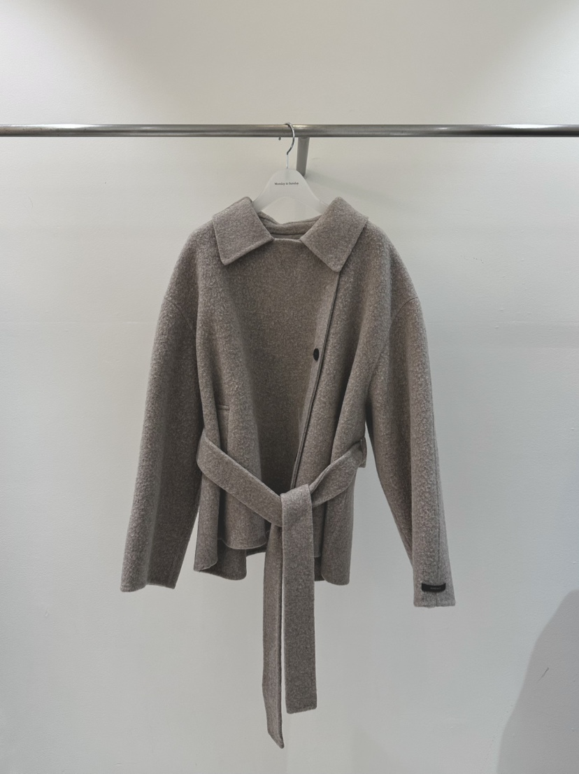 MONDAY TO SUNDAY㊣東大門代購女士新款人氣短款大衣含腰帶MONDAY TO SUNDAY短款大衣圖色2