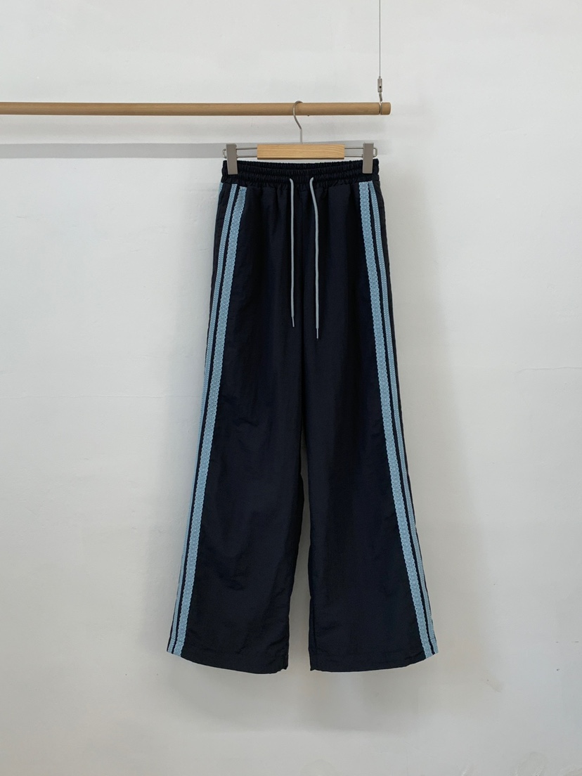 MORE THAN-P㊣東大門實拍女裝新品推薦熱賣時尚休閑褲春款MORE THAN休閑褲圖色1墨色