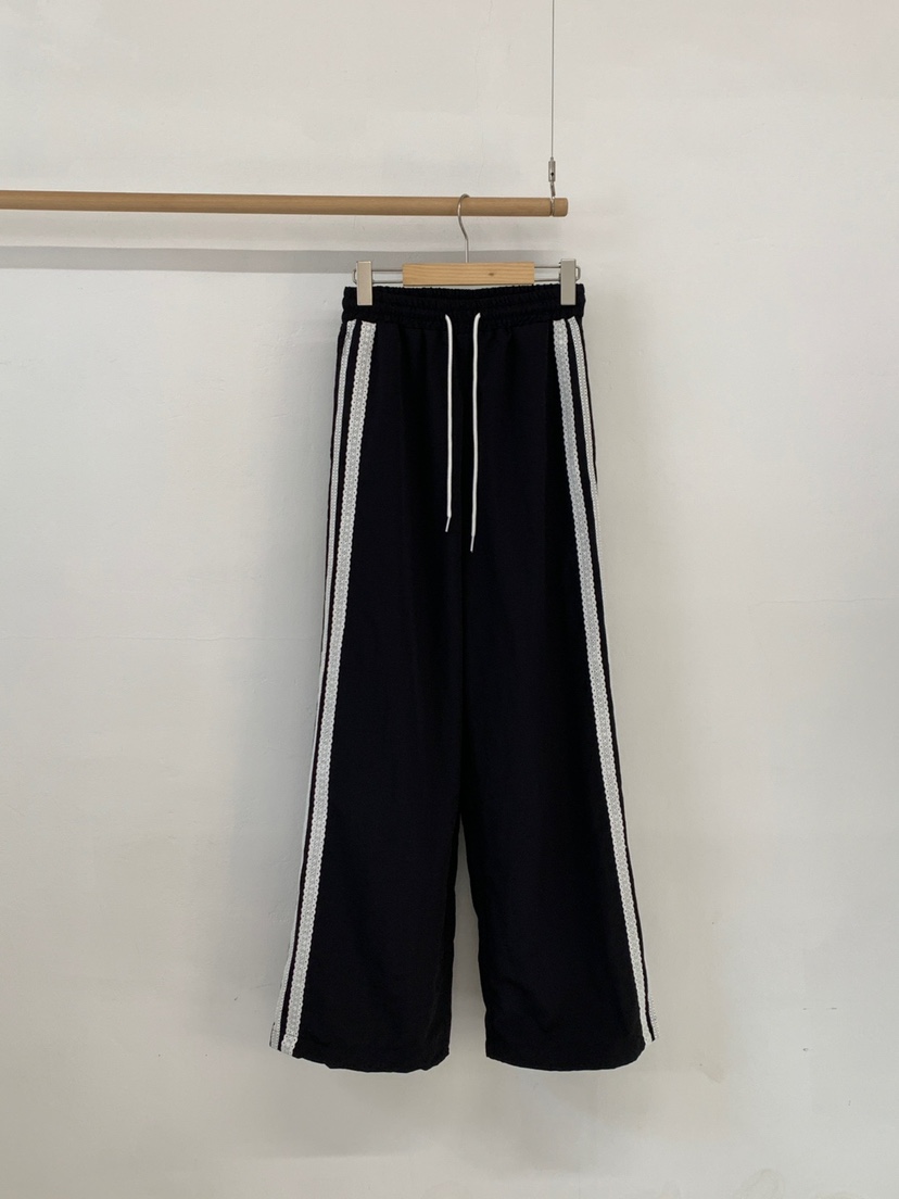 MORE THAN-P㊣東大門實拍女裝新品推薦熱賣時尚休閑褲春款MORE THAN休閑褲圖色2黑色