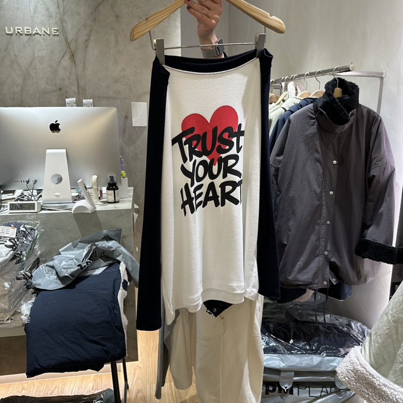URBANE-P韓國直郵女裝新款休閑人氣熱賣時尚長袖T恤春款URBANE-P長袖T恤圖色2