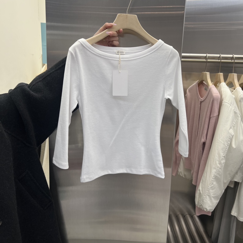 VELVET UNDERGROUND東大門直郵女裝新品25秋冬長袖T恤船領VELVET UNDERGROUND長袖T恤圖色1