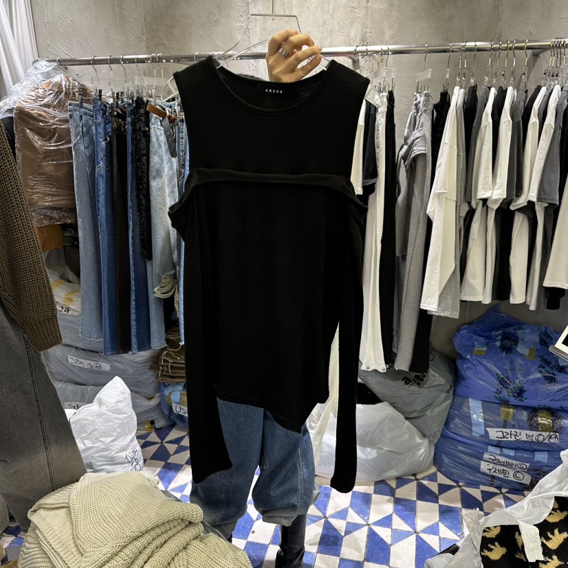 AMOUR東大門代購女士新款熱賣25秋冬人氣長袖T恤春款露肩AMOUR長袖T恤圖色2