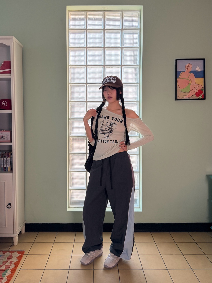 MORE THAN-P東大門代購女裝新品25秋冬長袖T恤兔子春款MORE THAN長袖T恤