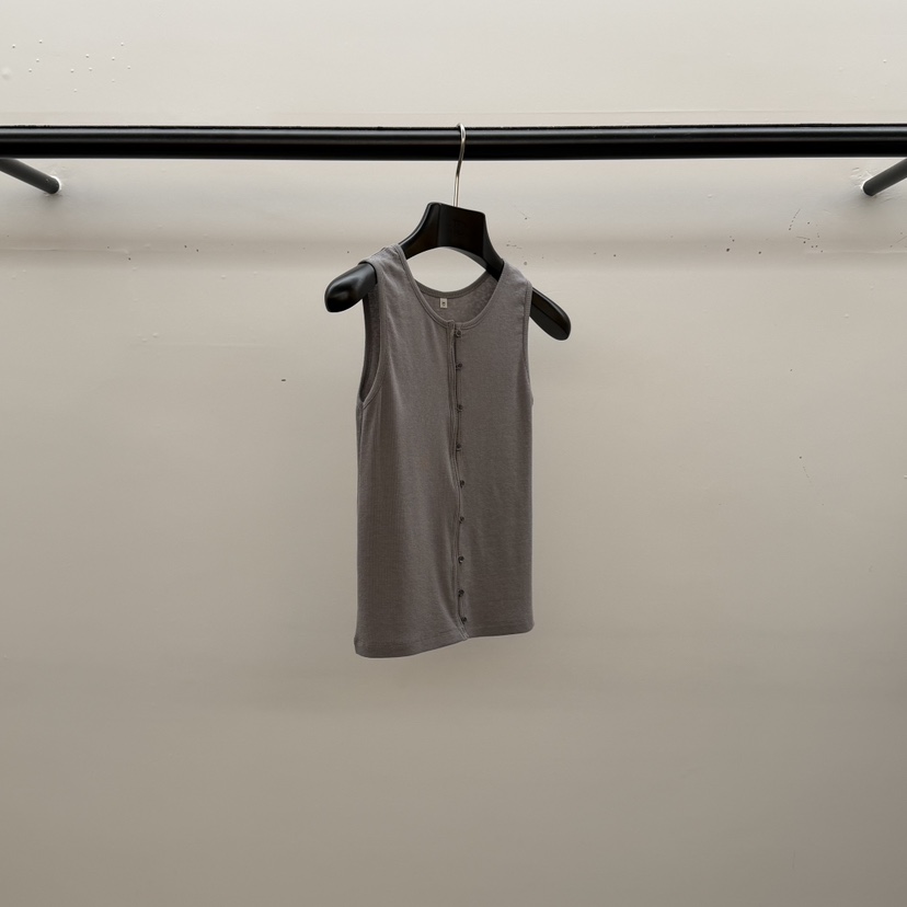 ID韓國直郵女士新品推薦時尚25秋冬職業吊帶背心春款紐扣ID吊帶/背心圖色2