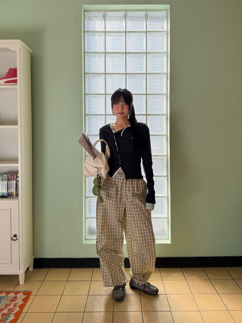 MORE THAN-P東大門直郵女士新款熱賣推薦時尚長袖T恤春款MORE THAN長袖T恤