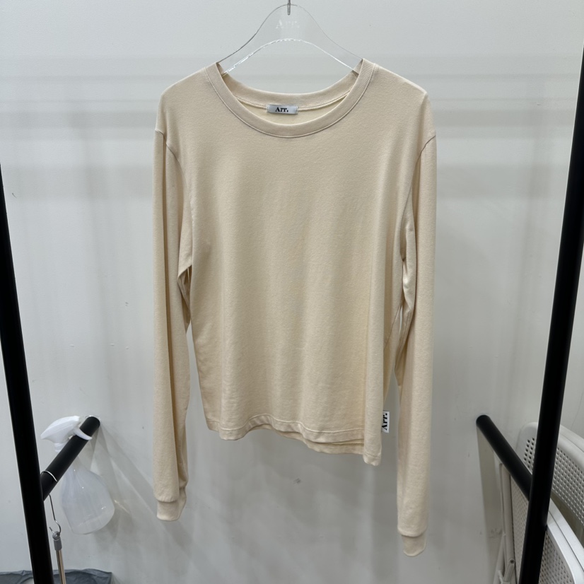 ARR東大門代購女士新款25秋冬時尚人氣職業熱賣長袖T恤春款ARR長袖T恤圖色2