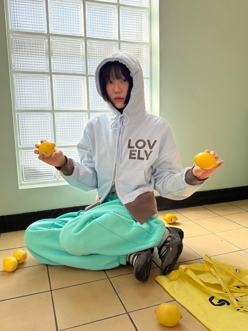 MORE THAN-P韓國直郵㊣女裝新品推薦衛衣連帽拉鏈衫可愛的春款MORE THAN衛衣