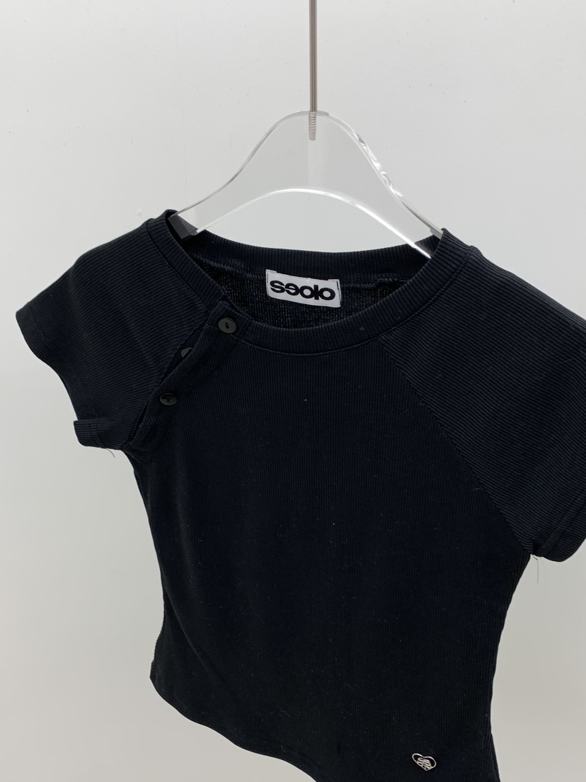 SEOLO東大門直郵㊣女士新款休閑人氣26春夏熱賣時尚T恤紐扣Seolo seoulT恤