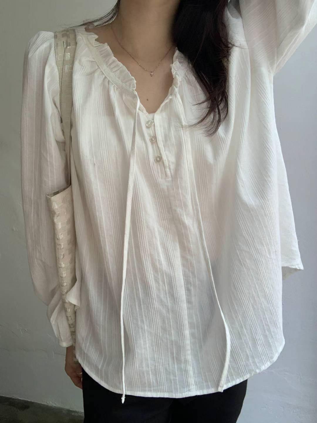 POMELO㊣東大門代購女裝新款人氣時尚襯衫蕾絲衫荷葉邊蕾絲POMELO襯衫/蕾絲衫圖色2