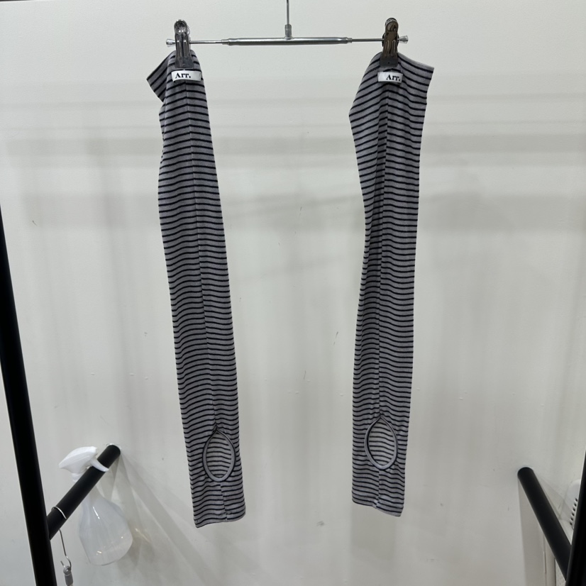 ARR東大門直郵㊣女士新品時尚推薦熱賣人氣襪子美利奴羊毛春款ARR襪子圖色2黑灰條紋