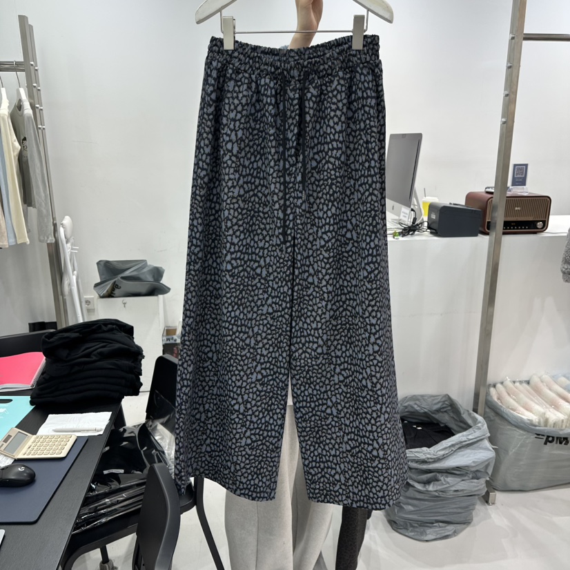 VISUAL SPACE韓國代購㊣女士新款時尚26春夏推薦休閑褲春款VISUAL SPACE休閑褲圖色1