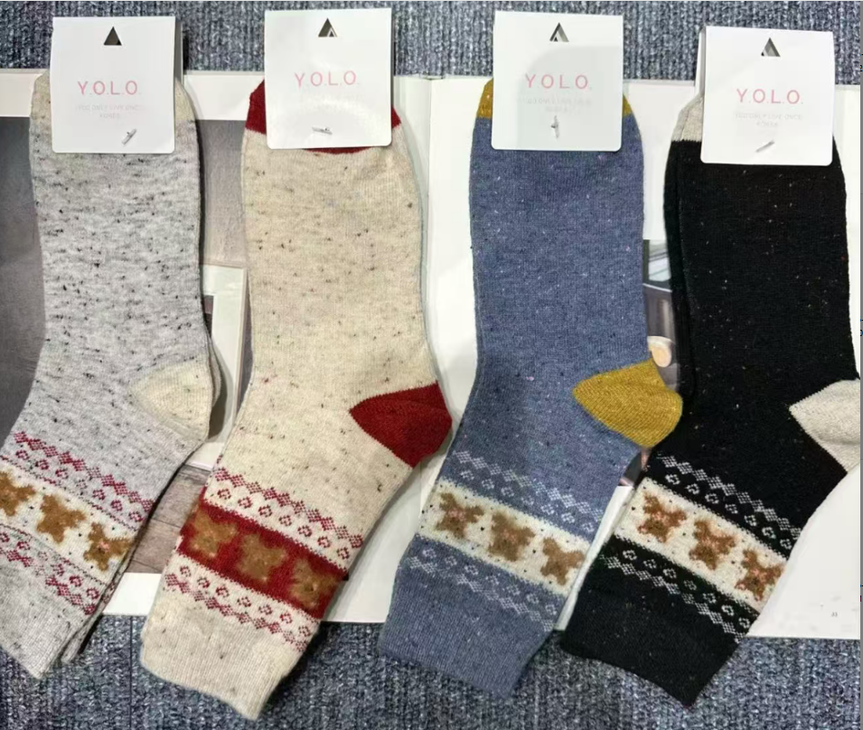 YOLO東大門實拍女士新款休閑時尚推薦職業熱賣人氣25秋冬襪子YOLO襪子圖色4左四色