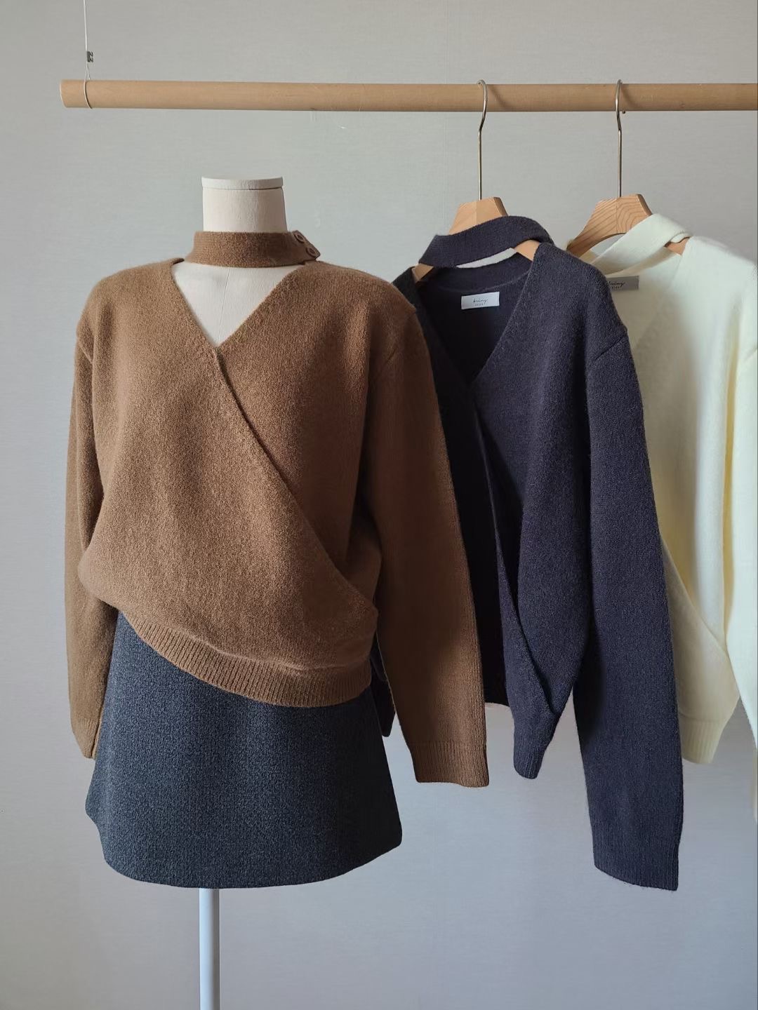 BRING東大門代購女裝新款職業推薦熱賣時尚25秋冬針織衫含脖帶BRING針織衫圖色3左三色