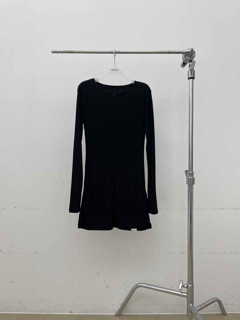 ATMOSPHERE㊣東大門實拍女士新品真品推薦職業人氣休閑長袖T恤ATMOSPHERE/BLING長袖T恤圖色4黑