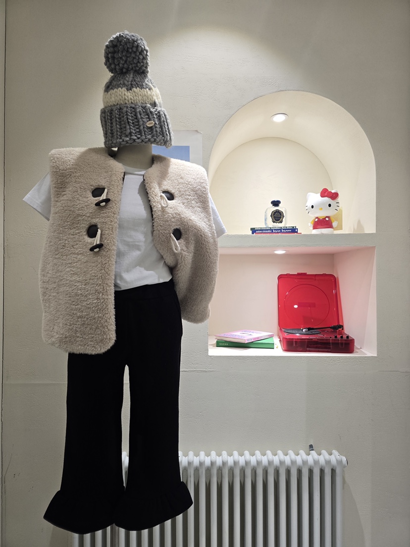 LIKEVAM㊣東大門實拍女士新品職業時尚人氣熱賣推薦短褲喇叭LIKEVAM短褲圖色2