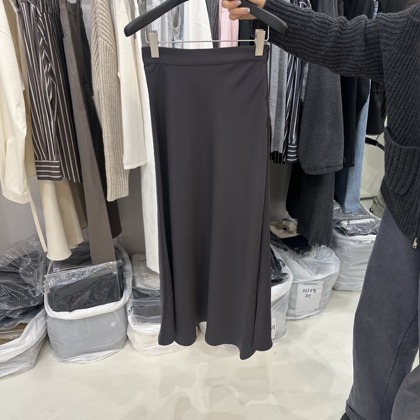 MUSHROOM EFFECT韓國代購㊣女士新款職業時尚26春夏長裙春款MUSHROOM EFFECT長裙圖色2