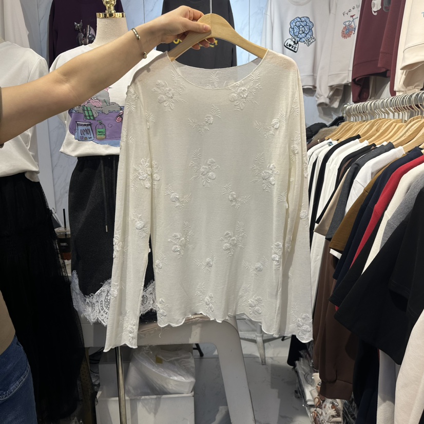 COCO HOLIC韓國直郵㊣女士新品休閑職業時尚長袖T恤刺繡絲綢COCO HOLIC長袖T恤圖色1