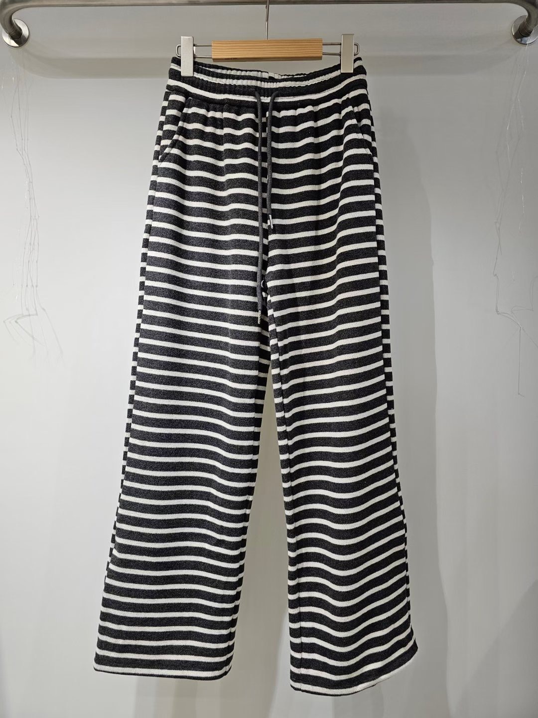 MYME(無品牌標）韓國直郵㊣女裝新款人氣26春夏休閑褲加絨貂皮MYME(無品牌標）休閑褲圖色2