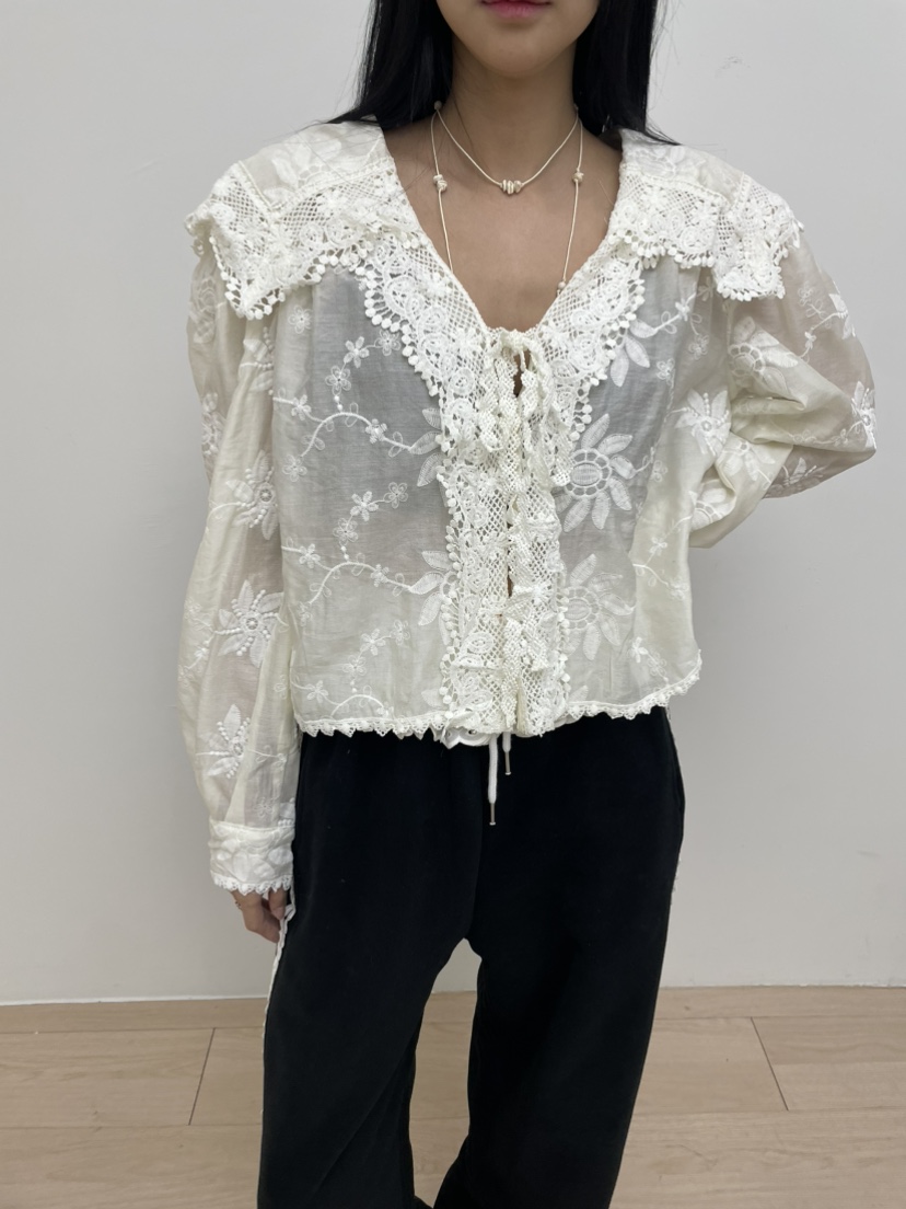 MILLIMETER韓國代購㊣女裝新品職業人氣時尚熱賣襯衫蕾絲衫MILLIMETER/MGML襯衫/蕾絲衫