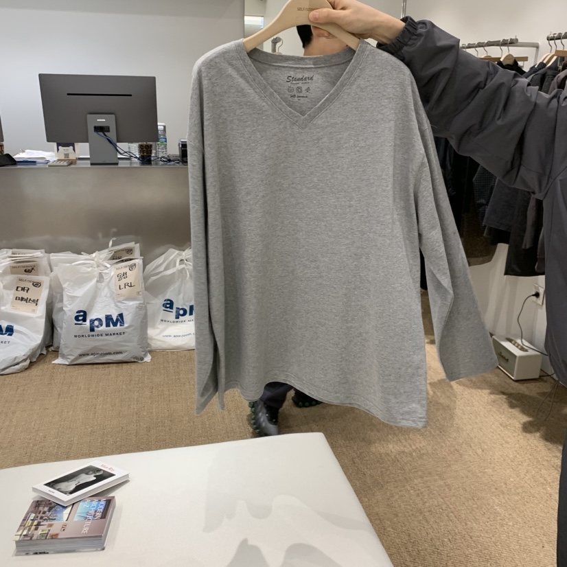 SELF SERVICE韓國代購㊣女裝新品時尚推薦真品人氣長袖T恤V領SELF SERVICE長袖T恤圖色4