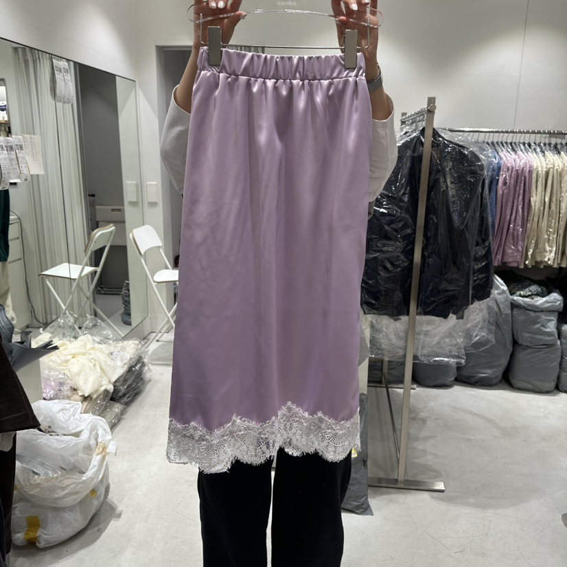 COMBO韓國代購㊣女士新品真品休閑熱賣職業長裙春款蕾絲緞面COM_BO長裙圖色3