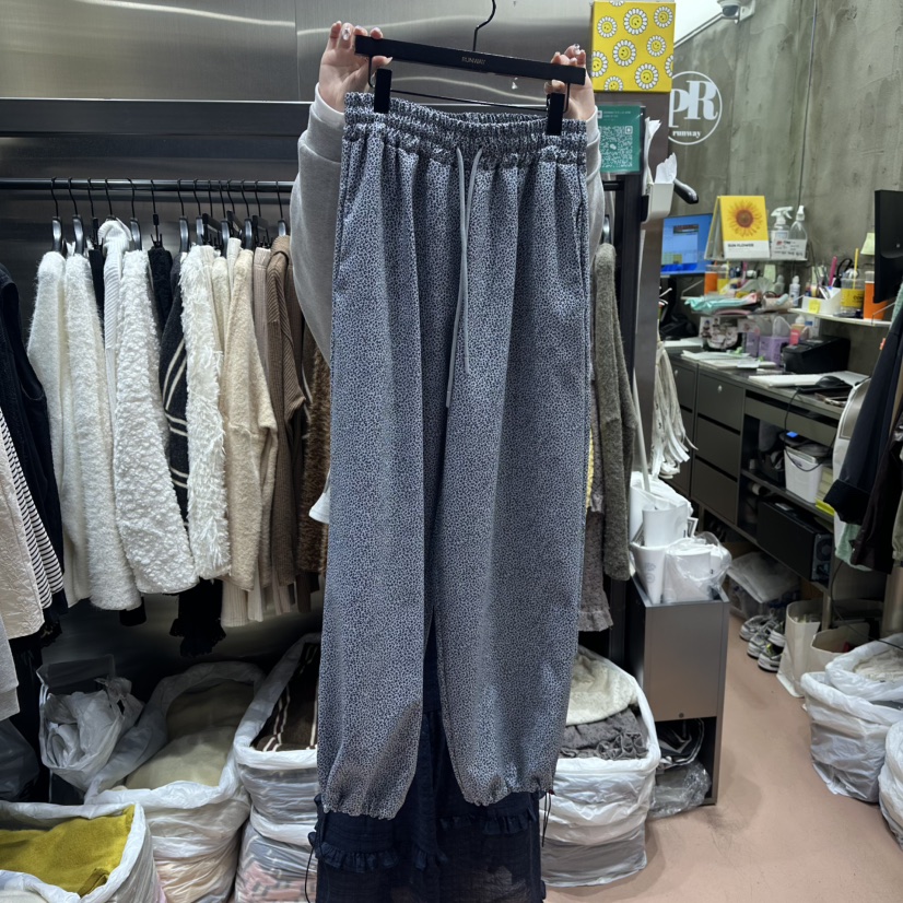 RUNWAY-런웨이韓國直郵㊣女士新款26春夏人氣休閑褲皮褲春款RUNWAY休閑褲圖色1