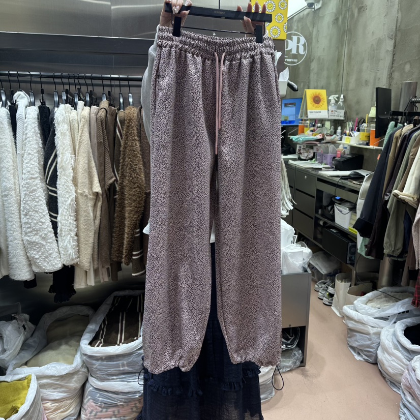 RUNWAY-런웨이韓國直郵㊣女士新款26春夏人氣休閑褲皮褲春款RUNWAY休閑褲圖色2