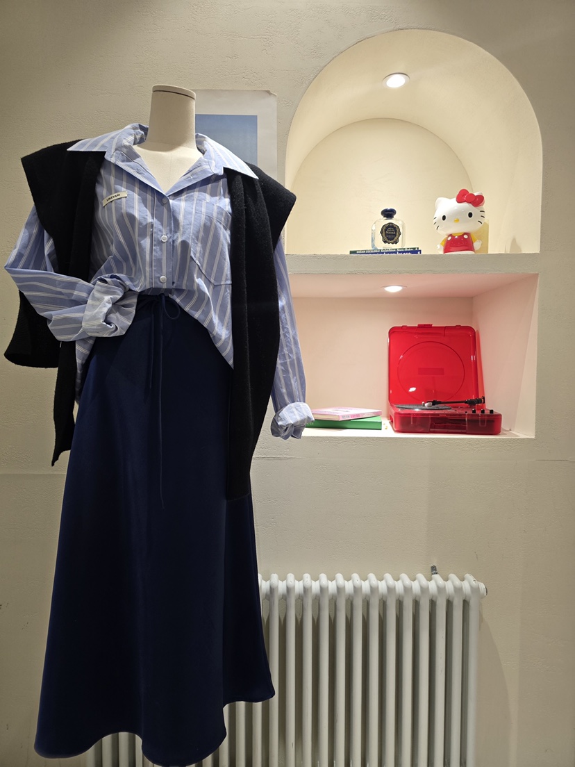 LIKEVAM㊣東大門實拍女裝新款人氣26春夏休閑時尚推薦長裙緞面LIKEVAM長裙