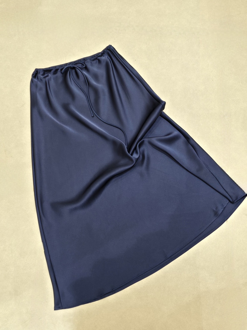 LIKEVAM㊣東大門實拍女裝新款人氣26春夏休閑時尚推薦長裙緞面LIKEVAM長裙圖色2