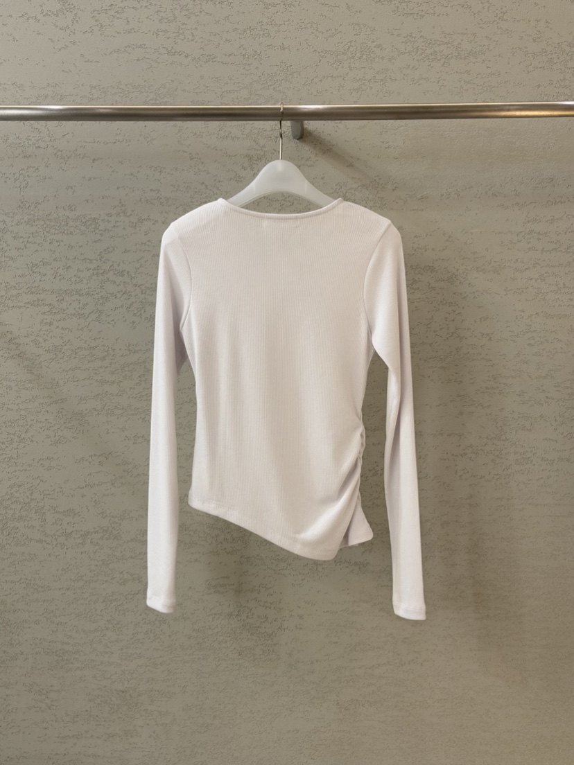 PLAYBUTTON-P㊣東大門實拍女裝新品時尚休閑職業26春夏長袖T恤PLAYBUTTON長袖T恤