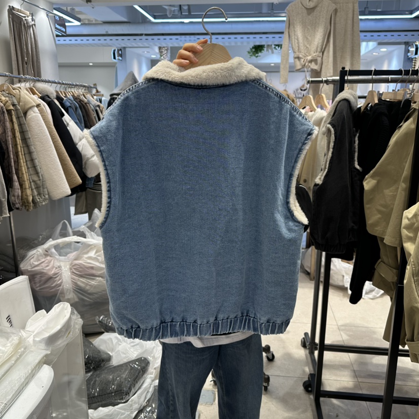 DREAM GIRIS/HOT PLACE㊣東大門實拍女士新品職業人氣馬甲DREAM GIRIS/HOT PLACE馬甲