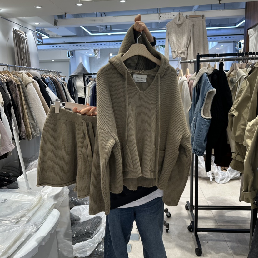 DREAM GIRIS/HOT PLACE㊣東大門實拍女士新品休閑套裝套裝連帽DREAM GIRIS/HOT PLACE套裝圖色2