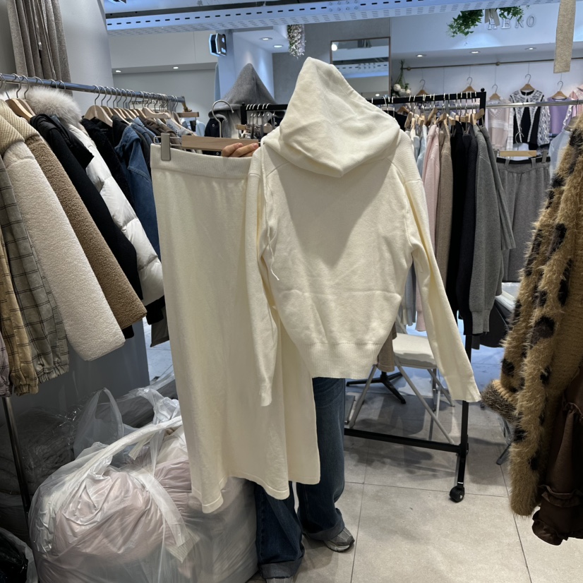 DREAM GIRIS/HOT PLACE㊣東大門代購女裝新款真品套裝三件套套裝兜帽DREAM GIRIS/HOT PLACE套裝