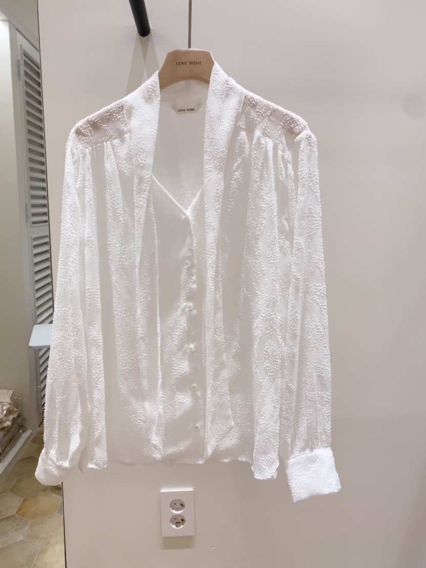 LOVE ROSIE韓國直郵女裝新款26春夏人氣推薦襯衫蕾絲衫棉LOVE ROSIE襯衫/蕾絲衫