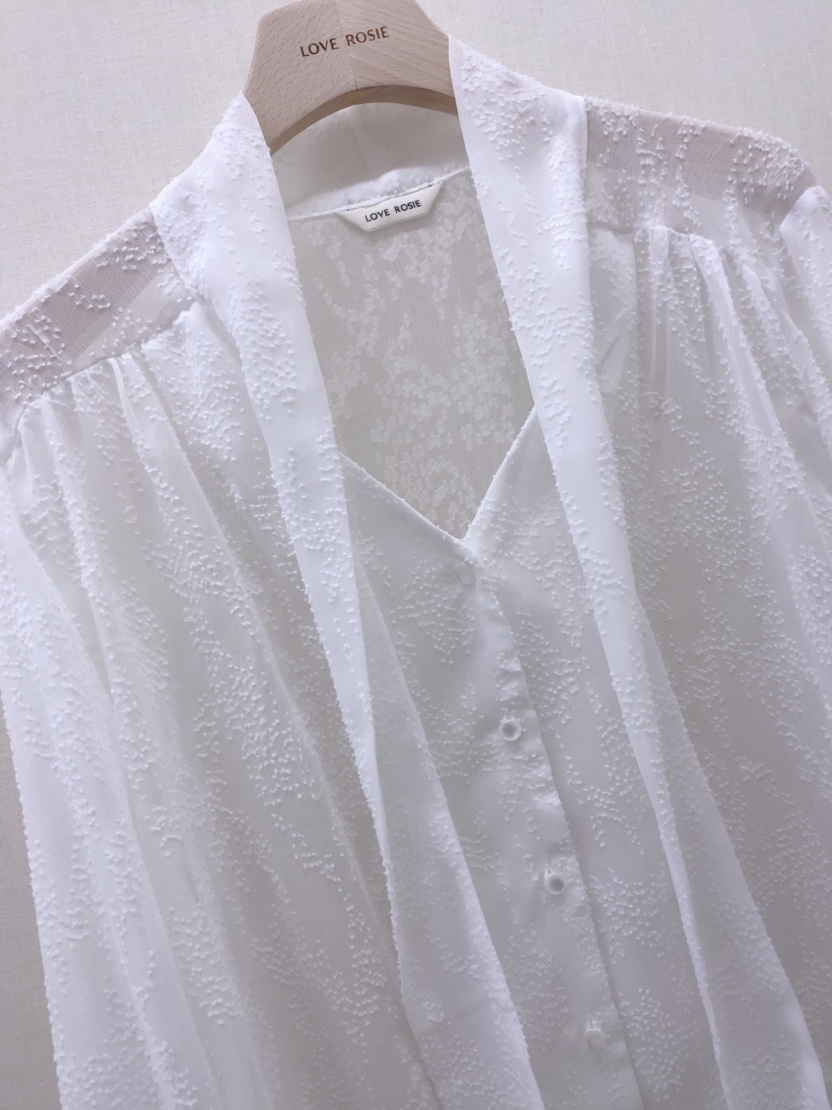LOVE ROSIE韓國直郵女裝新款26春夏人氣推薦襯衫蕾絲衫棉LOVE ROSIE襯衫/蕾絲衫