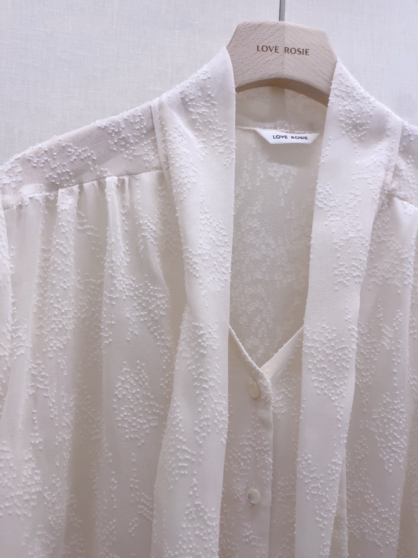 LOVE ROSIE韓國直郵女裝新款26春夏人氣推薦襯衫蕾絲衫棉LOVE ROSIE襯衫/蕾絲衫