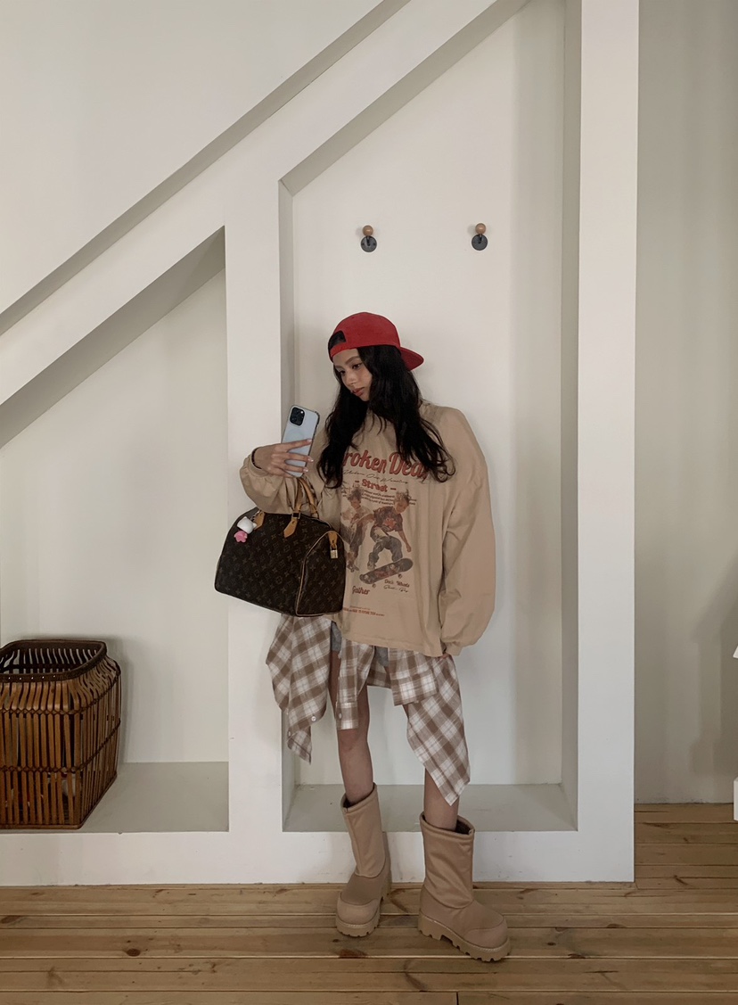 OURWAVE/OUR ROOM東大門實拍女士新品時尚職業真品長袖T恤Our Wave/Our Room長袖T恤