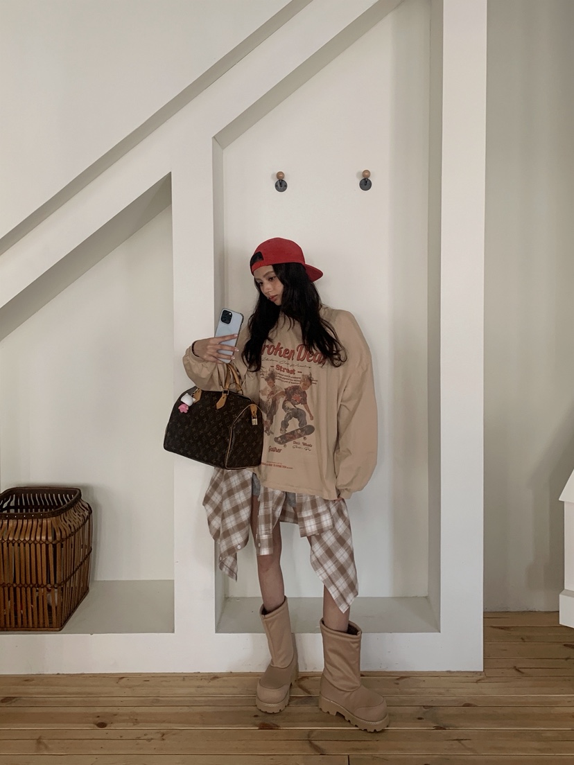 OURWAVE/OUR ROOM東大門實拍女士新品時尚職業真品長袖T恤Our Wave/Our Room長袖T恤