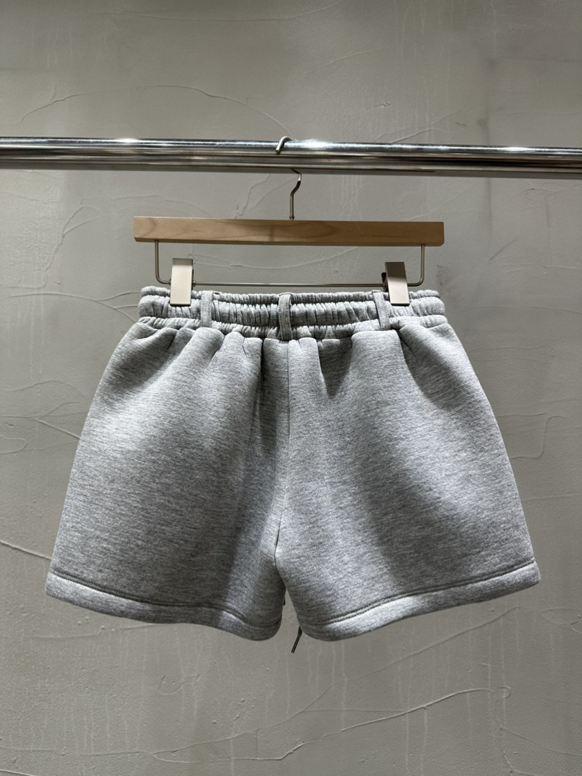 INSSENSE-A韓國直郵女士新款26春夏時尚職業推薦熱賣短褲INSSENSE-A短褲