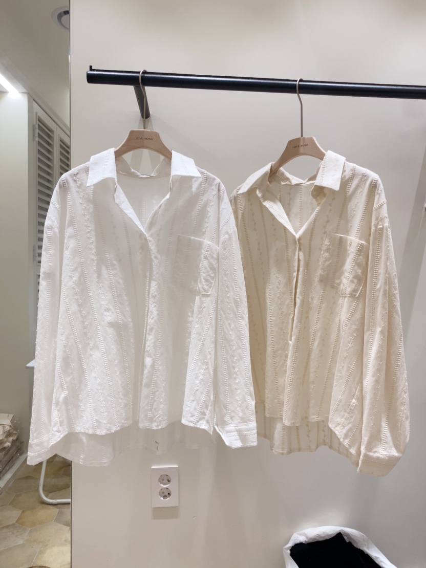 LOVE ROSIE韓國直郵女士新品熱賣人氣時尚襯衫蕾絲衫蕾絲LOVE ROSIE襯衫/蕾絲衫