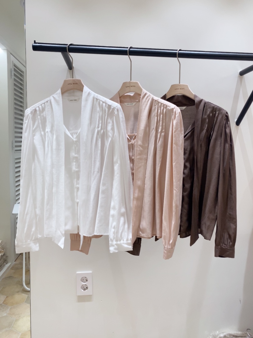 LOVE ROSIE東大門直郵女士新品推薦人氣真品襯衫蕾絲衫系帶LOVE ROSIE襯衫/蕾絲衫