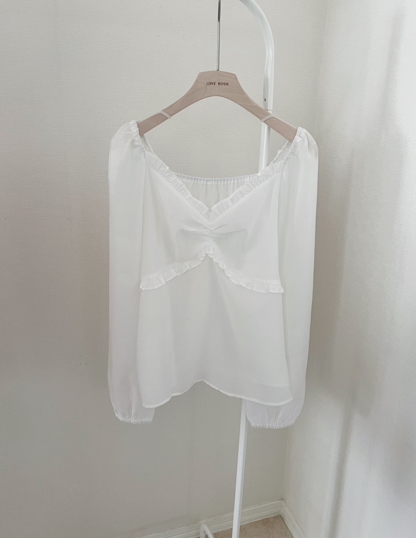 LOVE ROSIE東大門直郵女士新款真品襯衫蕾絲衫泡泡袖荷葉邊LOVE ROSIE襯衫/蕾絲衫