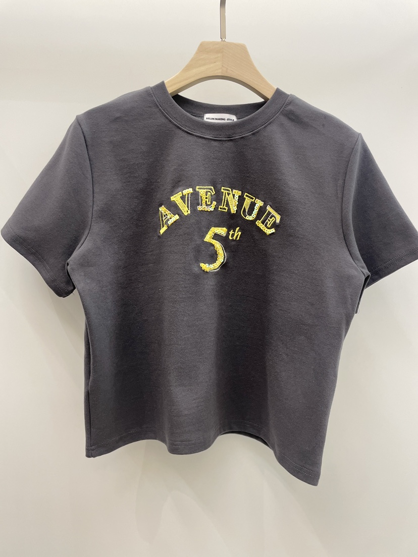 NYLON韓國直郵女裝新款職業時尚26春夏人氣熱賣推薦T恤春款NYLONT恤圖色3