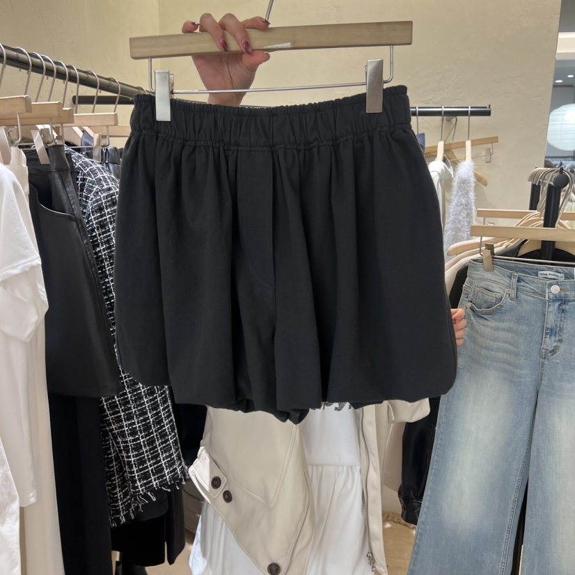 W AND J東大門直郵女裝新品熱賣真品26春夏人氣時尚短褲W AND J短褲圖色2