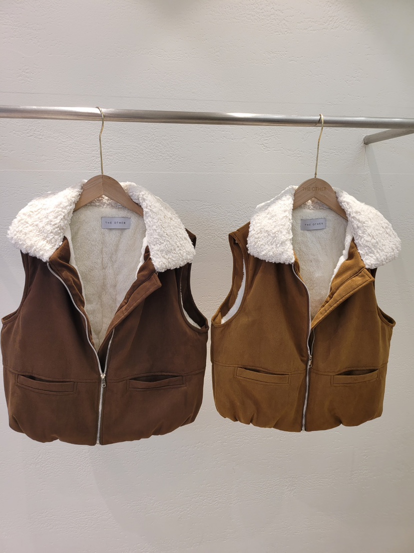 THE OTHER東大門直郵女裝新品真品時尚人氣馬甲皮草春款THE OTHER馬甲